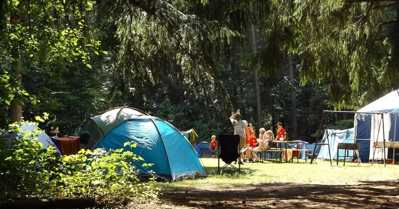 Dôme, cabane perchée ou quinta : ce qui marche avec des enfants
