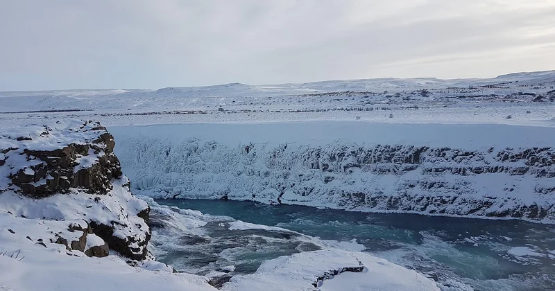 Été, hiver : quelle saison pour voyager sans écraser les sites ?